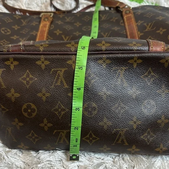 Pre-Loved Authentic. LV Luxury Brown Monogram Tote Bag - Picture 5 of 16
